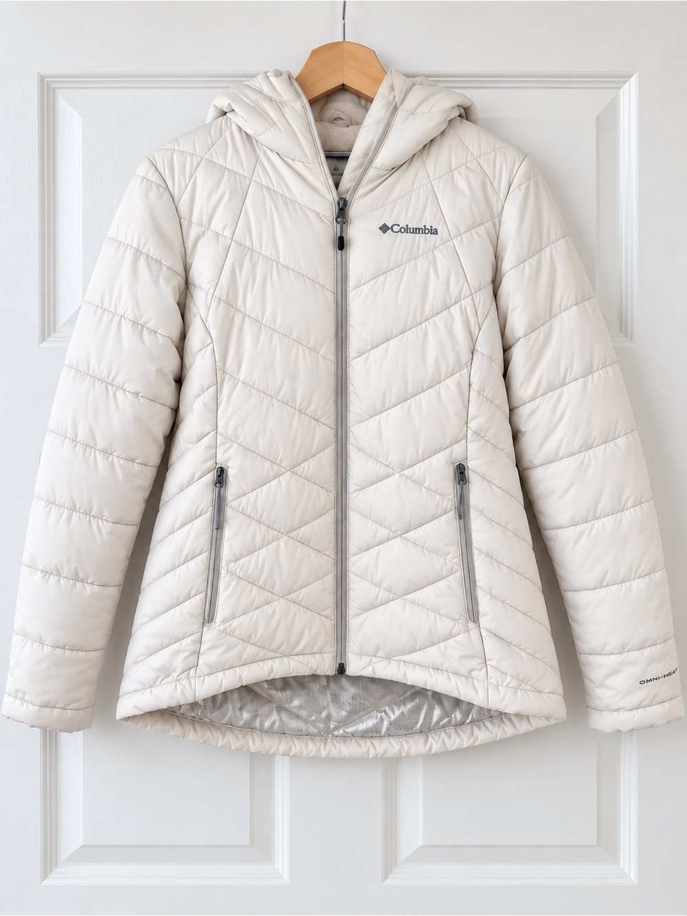 Columbia Women’s Cream Hooded Quilted Puffer Jacket with Omni-Heat™